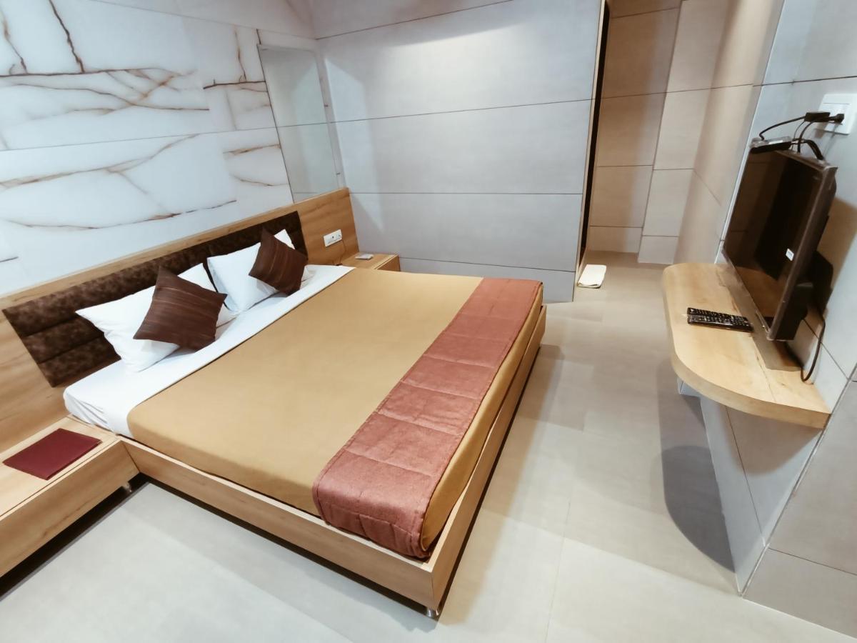 Hotel Prasad Nx Mumbai Ngoại thất bức ảnh