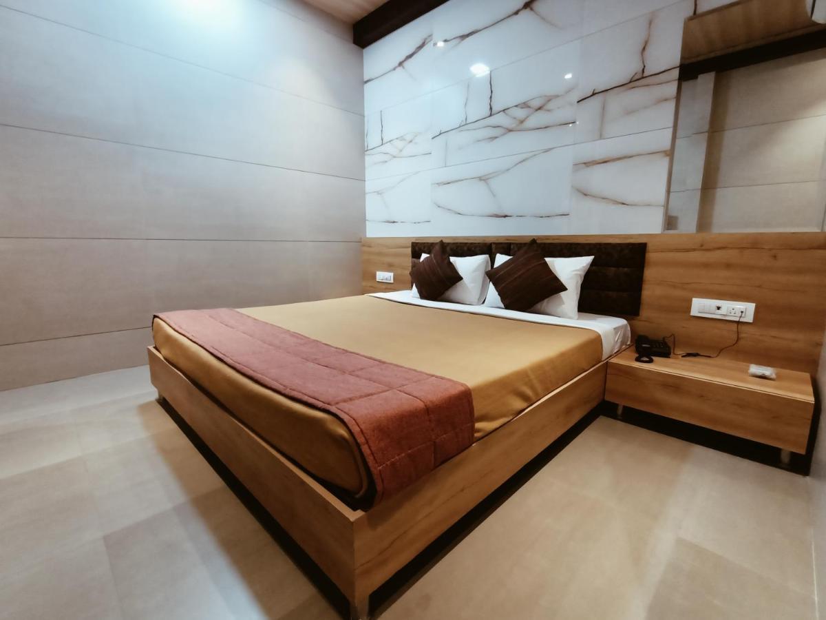 Hotel Prasad Nx Mumbai Ngoại thất bức ảnh