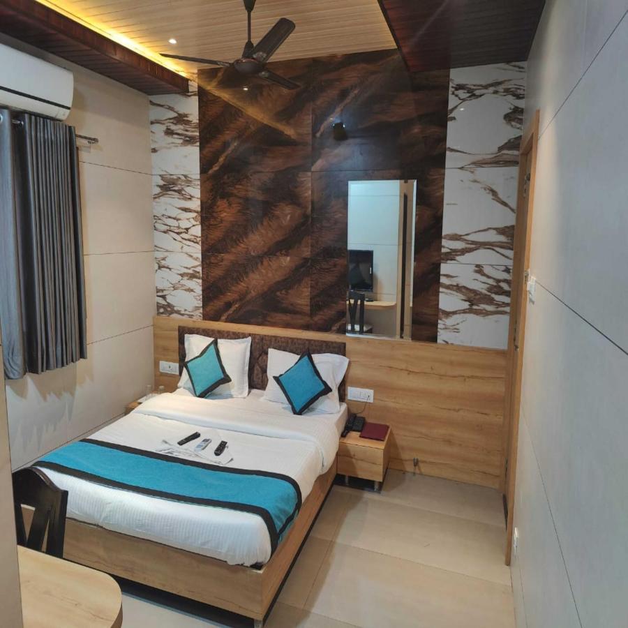 Hotel Prasad Nx Mumbai Ngoại thất bức ảnh